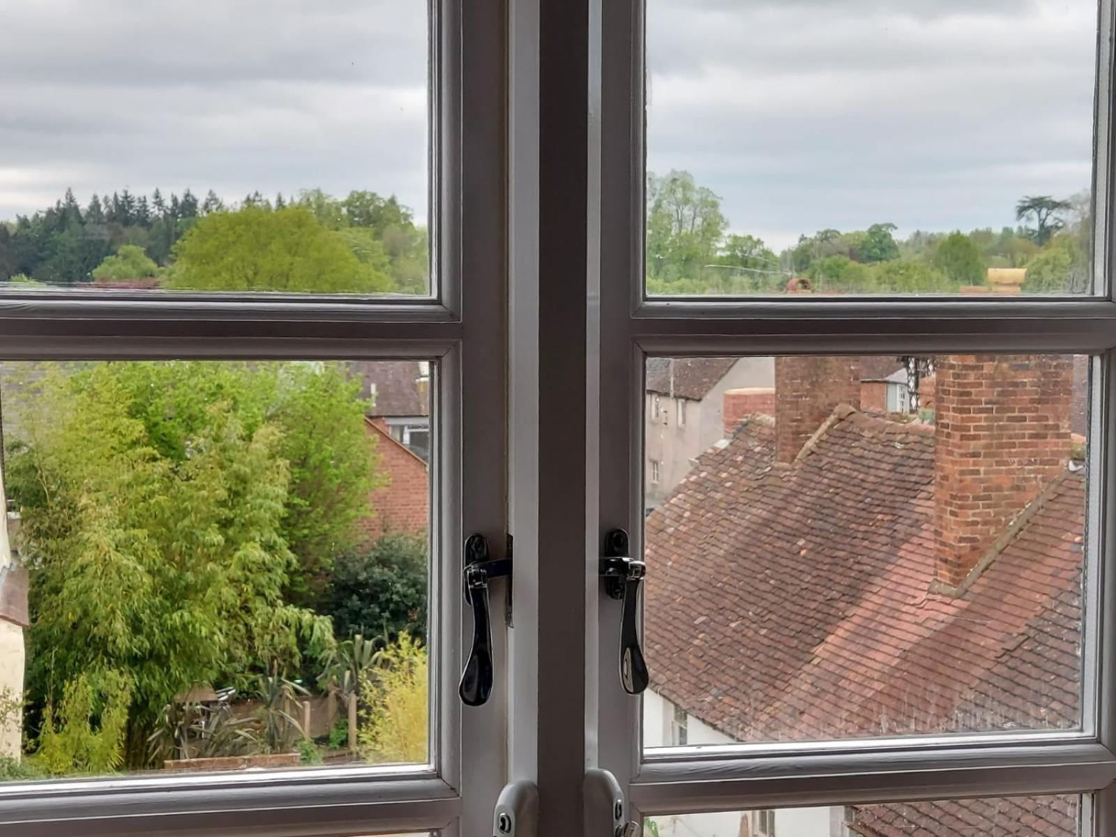 Ludlow Town Centre Apartments Eksteriør billede