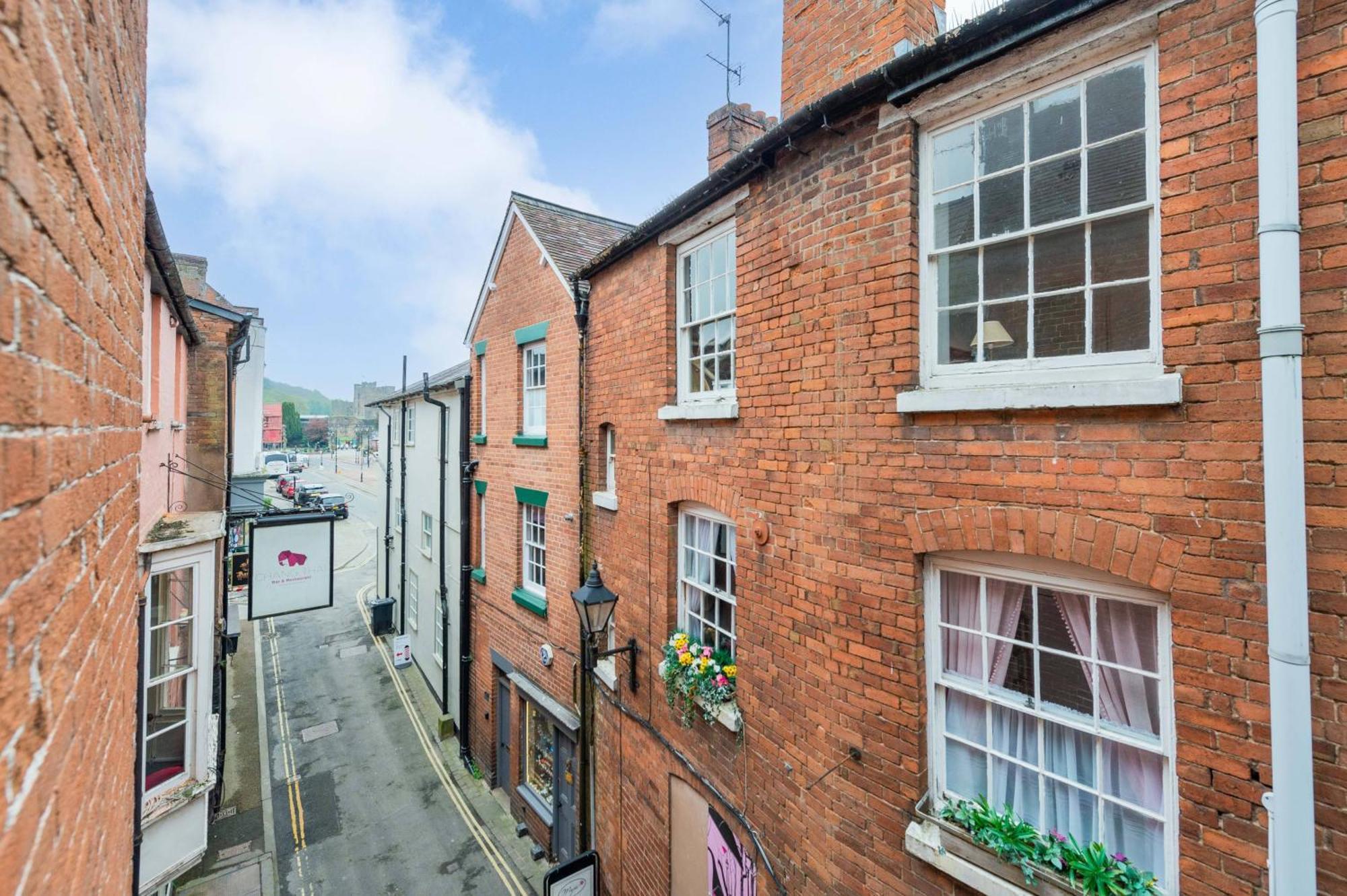 Ludlow Town Centre Apartments Eksteriør billede